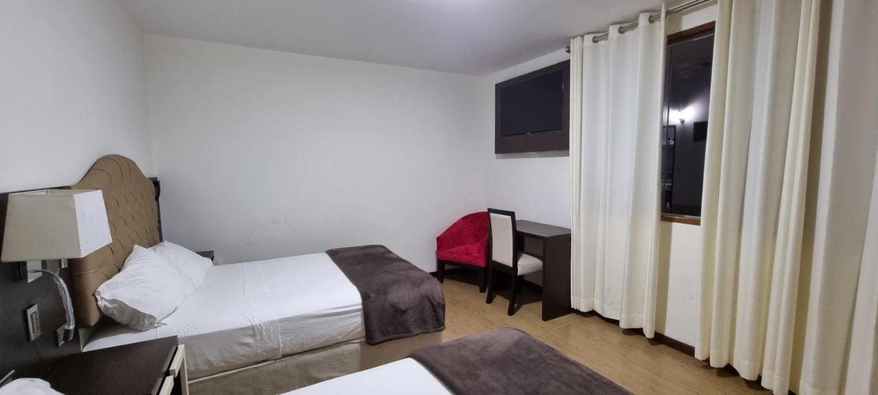 Hotel Imperio Real 特鲁希略 外观 照片