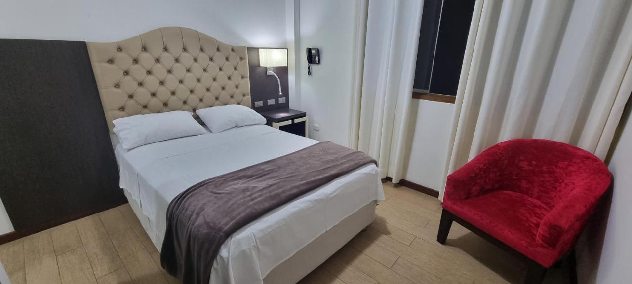 Hotel Imperio Real 特鲁希略 外观 照片